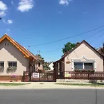 2 Tatil Evi Balatonberény