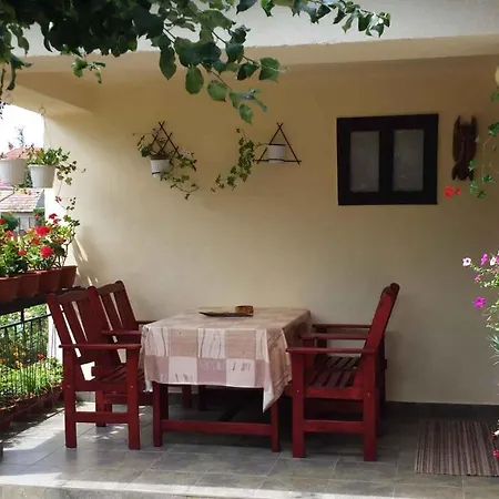2 * Balatonbereny