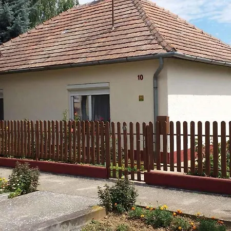 Holiday home 2 Balatonbereny