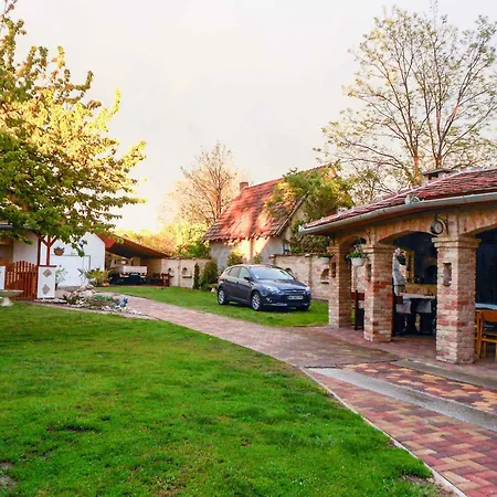 Holiday home 2 Balatonbereny